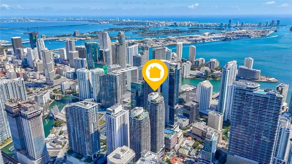 $3,850 | 45 Southwest 9th Street, Unit 1405, Miami, FL 33130
