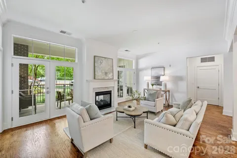 $1,300,000 | 2251 Selwyn Avenue, Unit 102, Charlotte, NC 28207