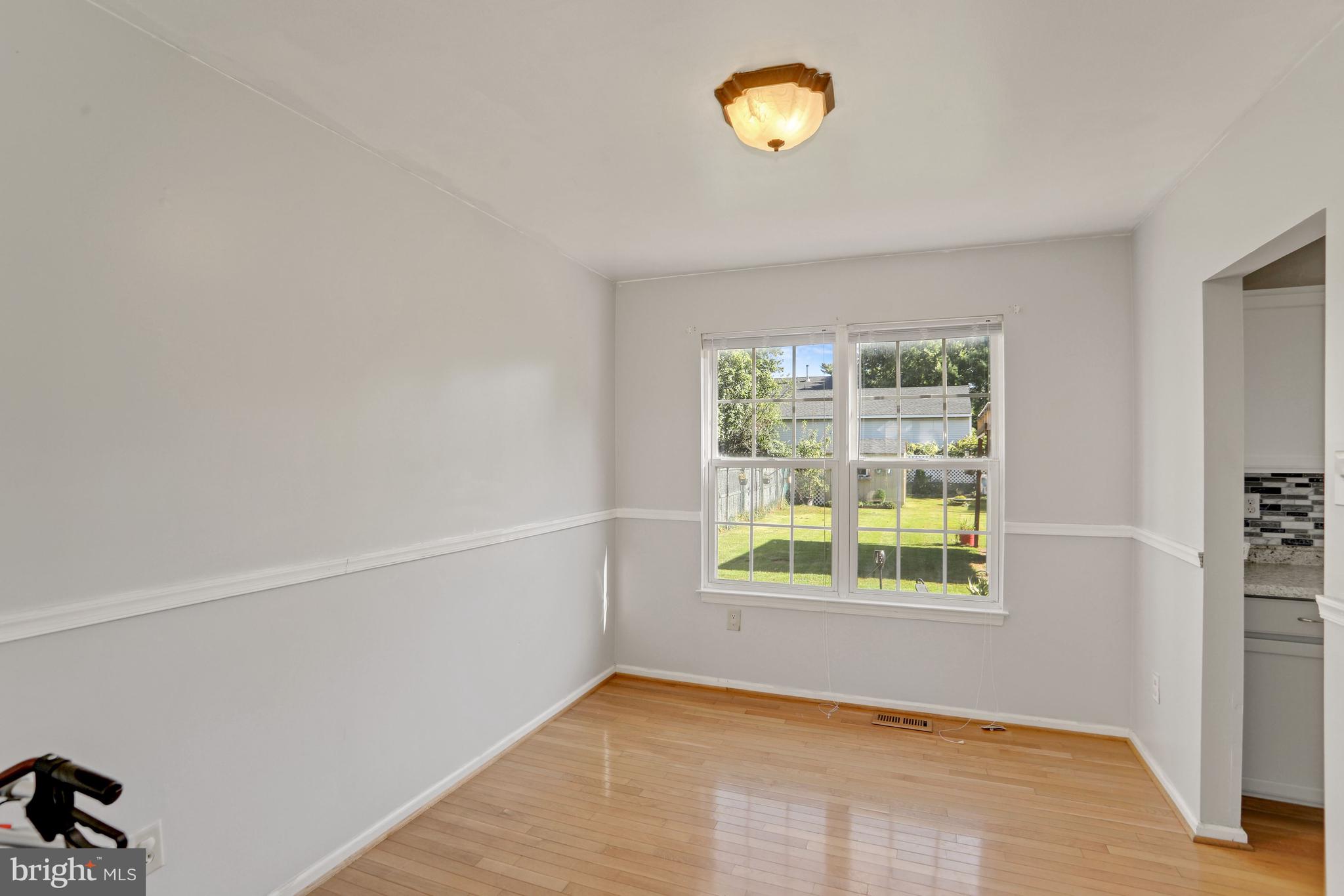 249 South Maple Avenue Maple Shade, NJ 08052 - Photo 6 of 21 Dining room