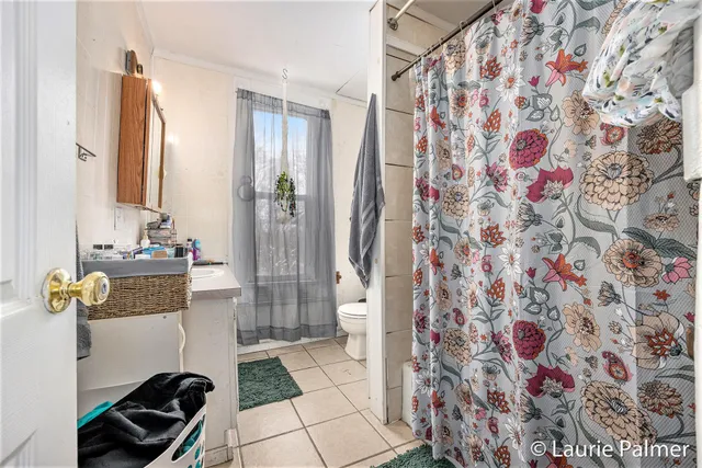 $169,900 | 231 East Lincoln Avenue, Ionia, MI 48846