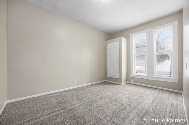 $169,900 | 231 East Lincoln Avenue, Ionia, MI 48846