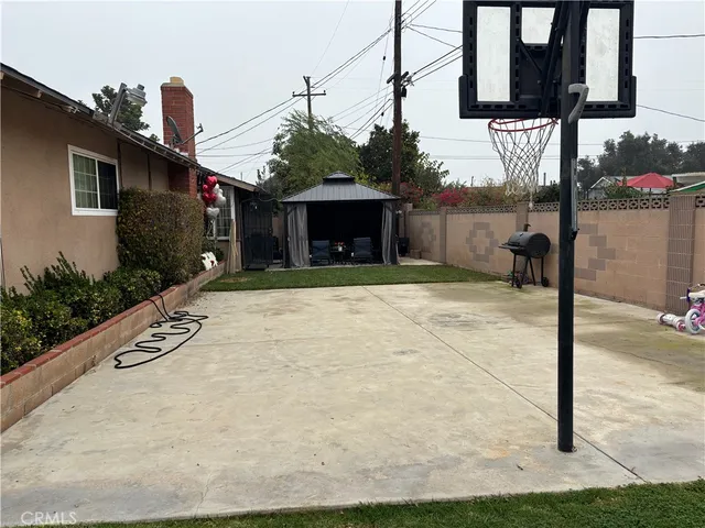 $900,000 | 1728 West Flora Street, Santa Ana, CA 92704