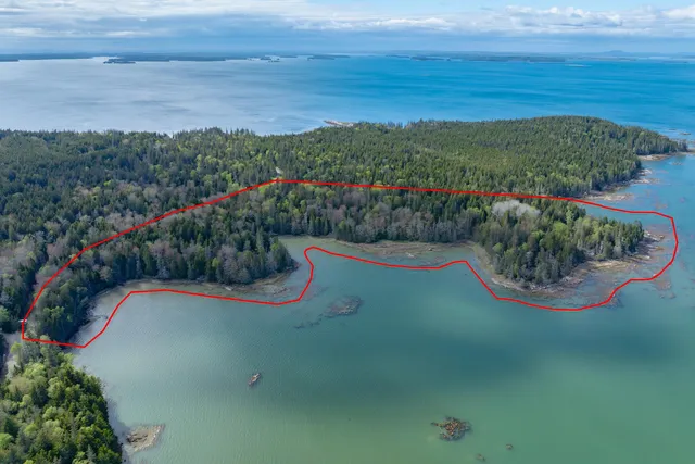 $695,000 | 1 Part Of Map Road, Swans Island, ME 04685