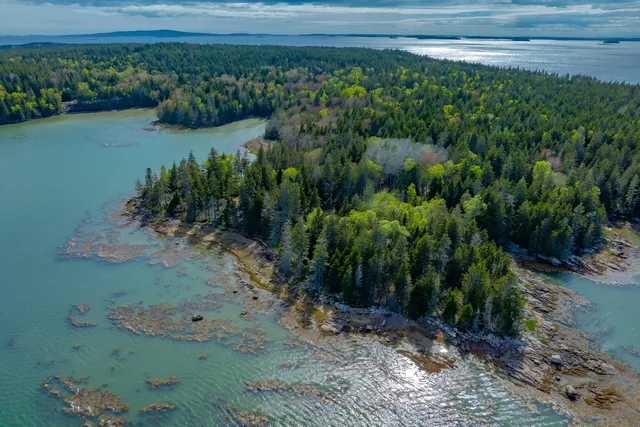 $695,000 | 1 Part Of Map Road, Swans Island, ME 04685
