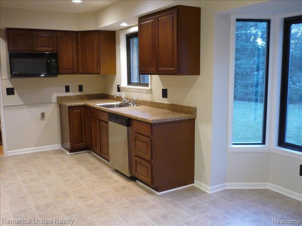 Brand New Kitchen!