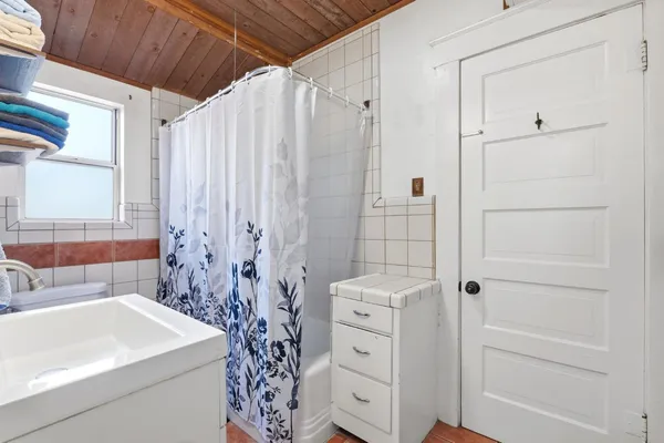 $315,000 | 1494 North Wilson Avenue, Fresno, CA 93728