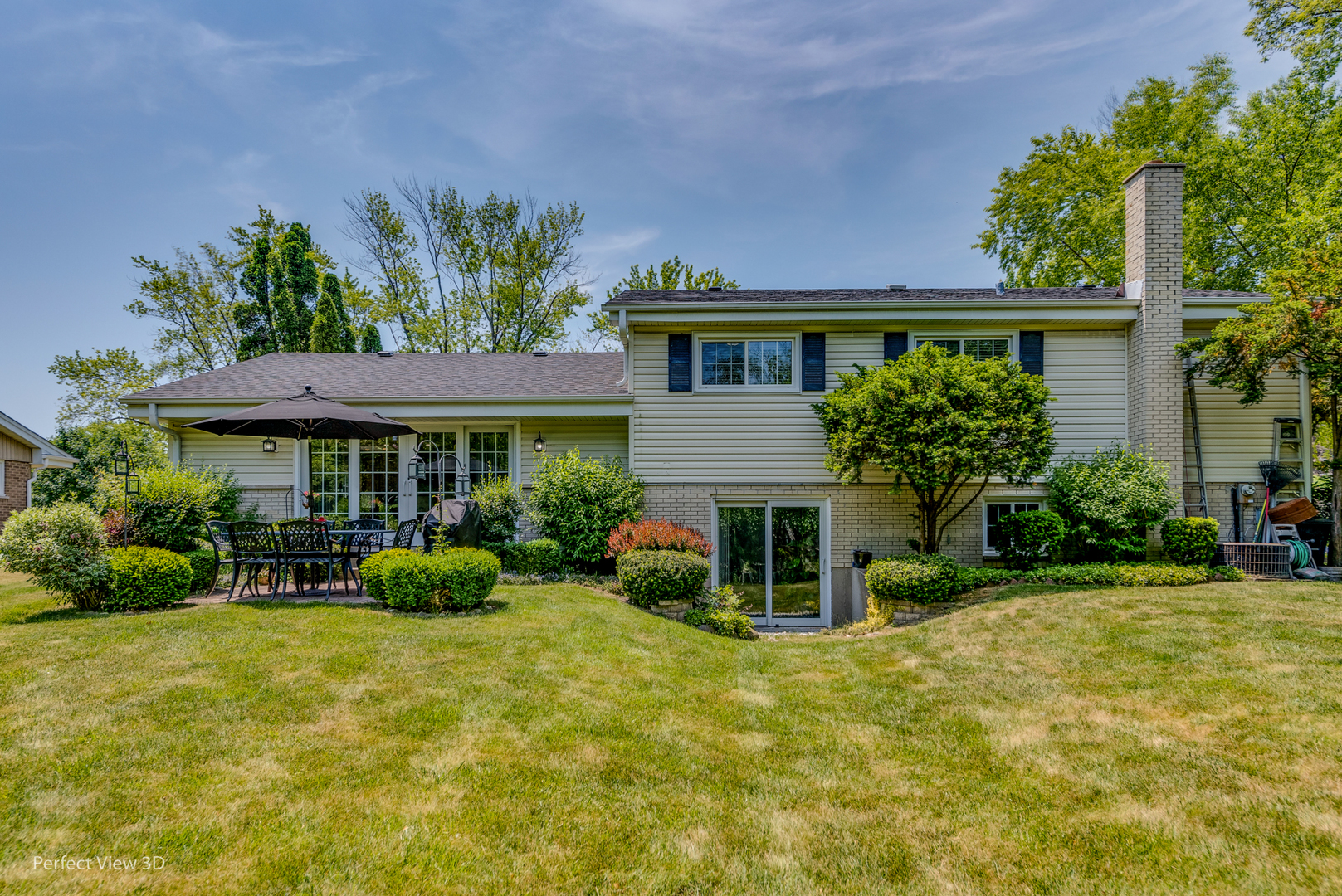 1825 Barberry Road Northbrook, IL 60062 - Photo 23 of 24 a front view of a house with a yard