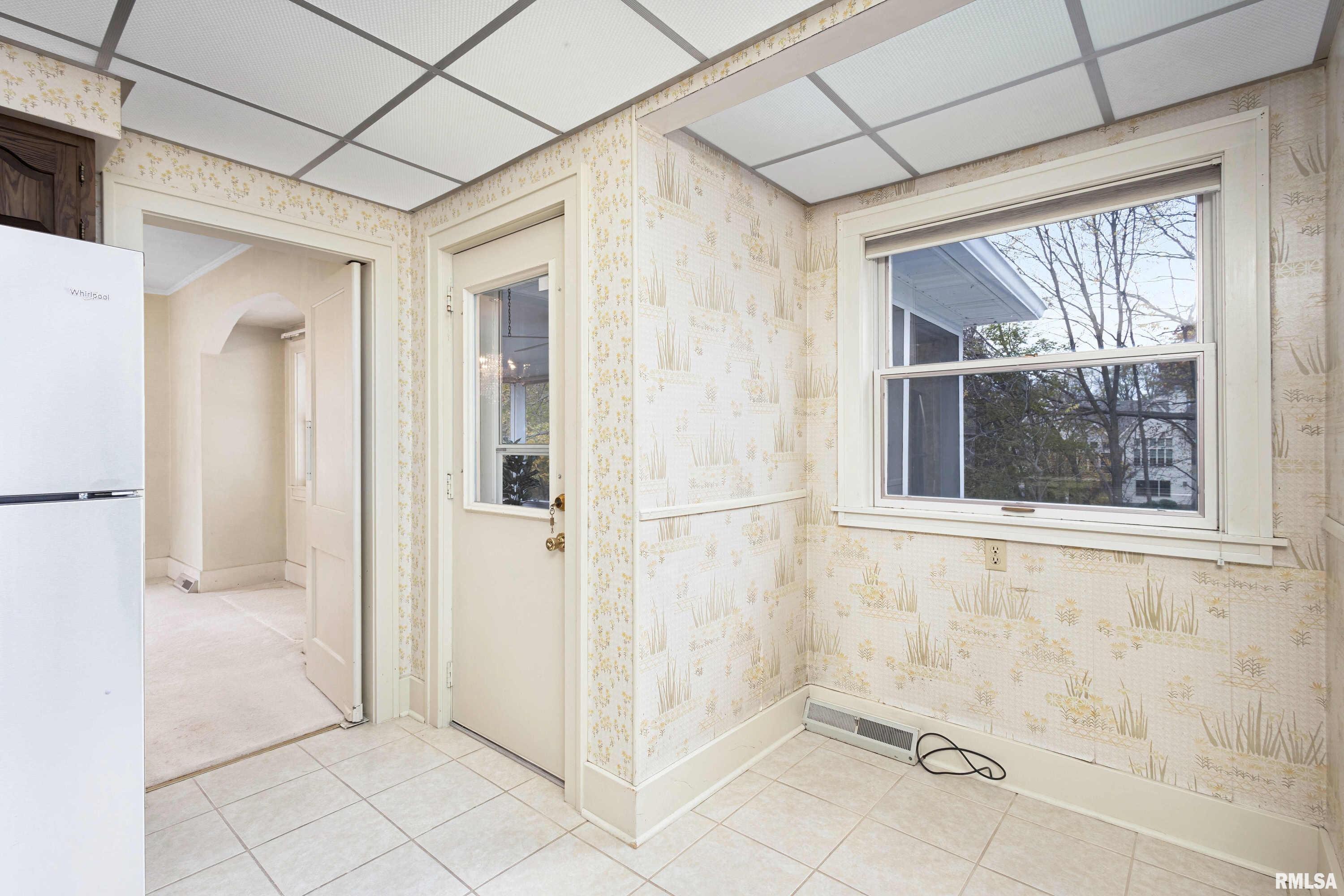 320 Forest Road Davenport, IA 52803 - Photo 19 of 48 Gallery Image 19