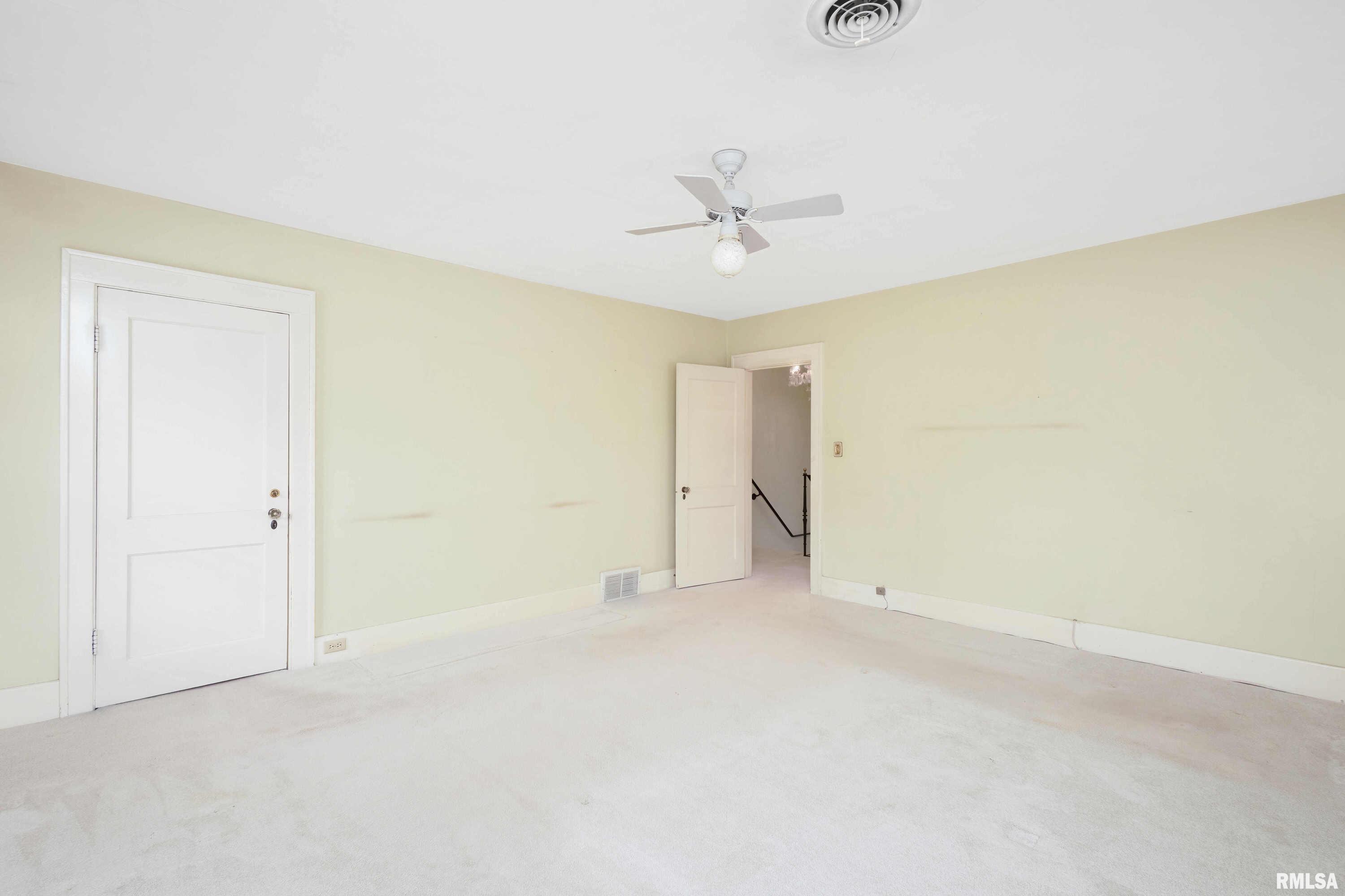 320 Forest Road Davenport, IA 52803 - Photo 26 of 48 Gallery Image 26