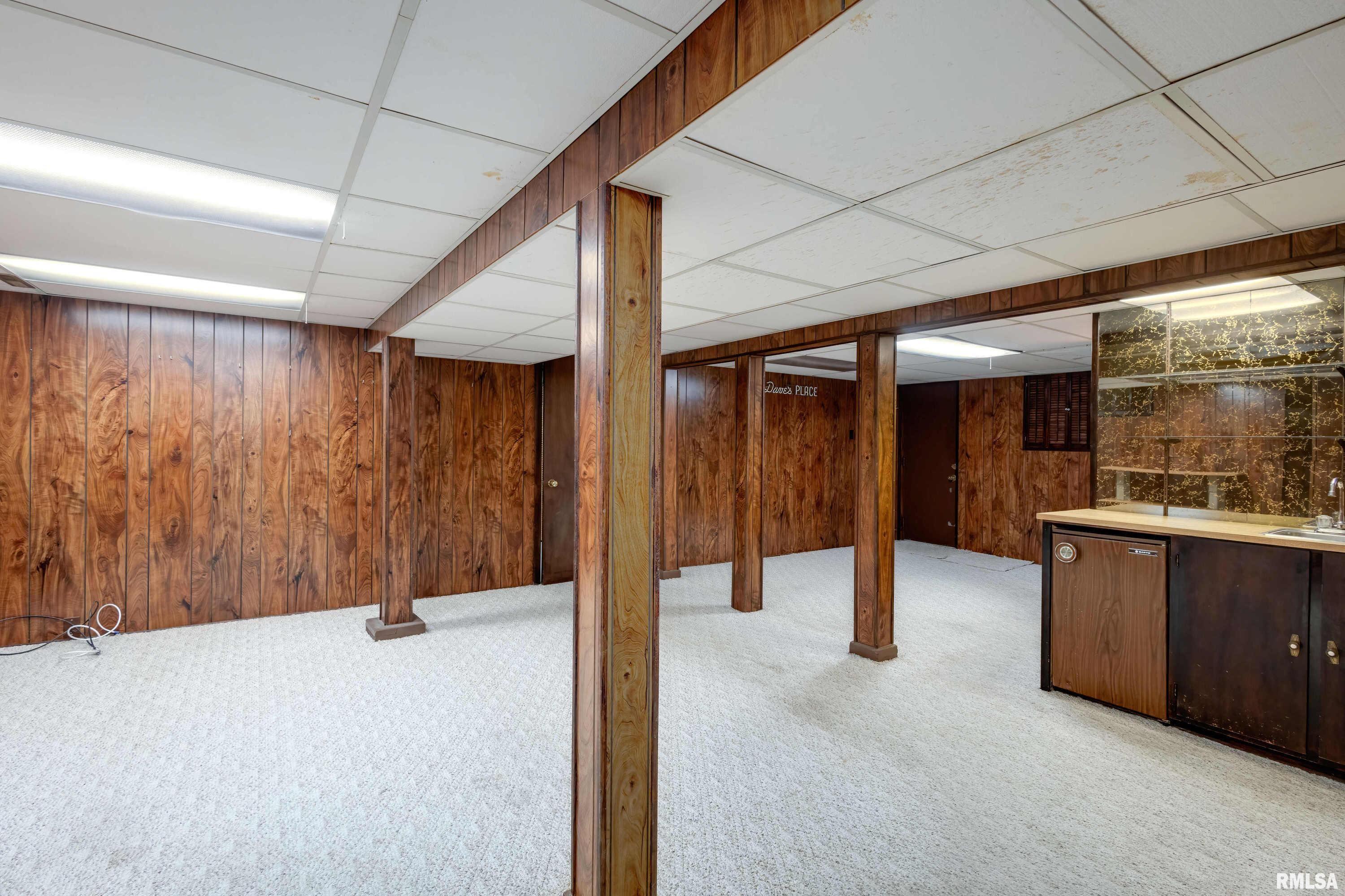 320 Forest Road Davenport, IA 52803 - Photo 32 of 48 Gallery Image 32