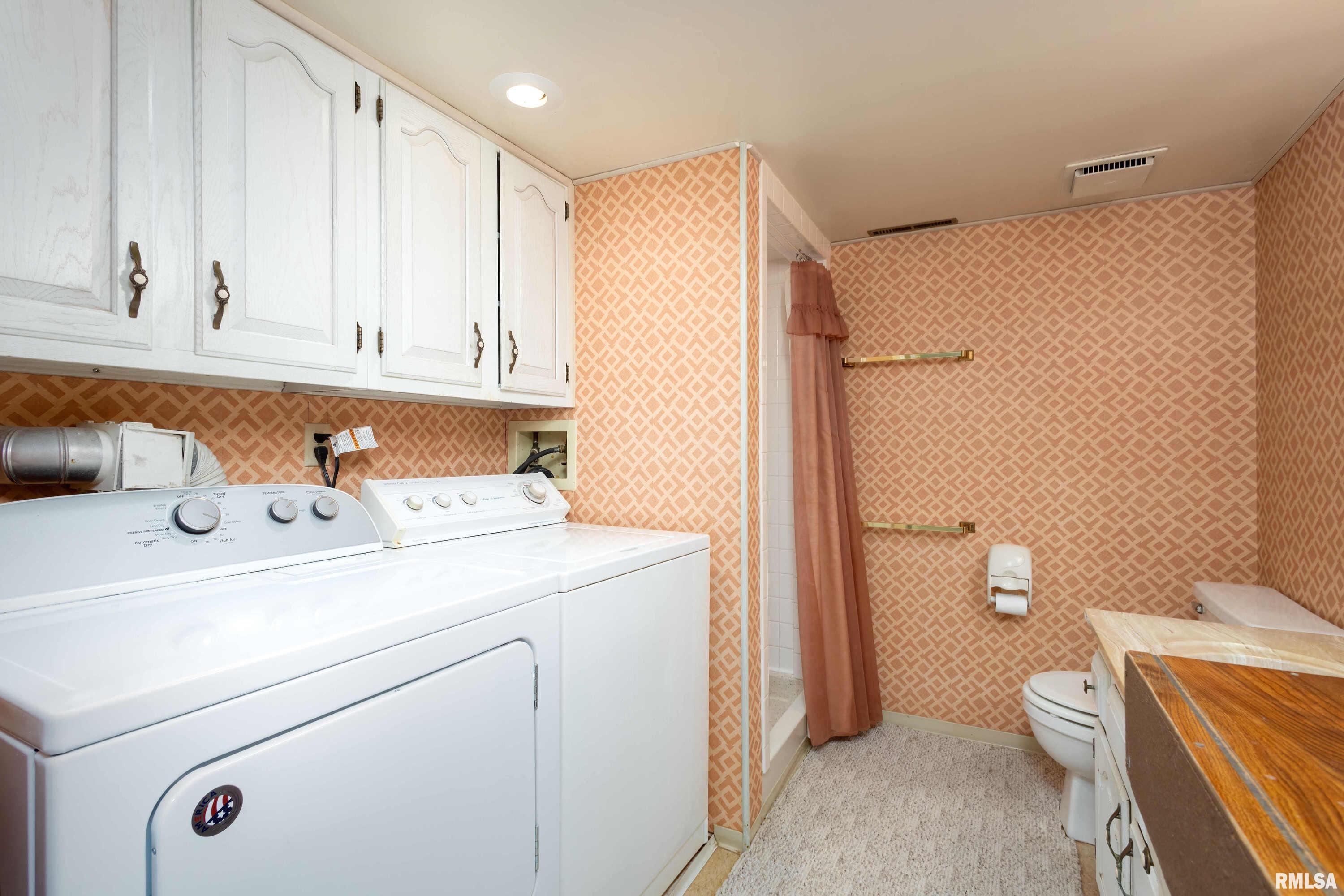 320 Forest Road Davenport, IA 52803 - Photo 35 of 48 Gallery Image 35