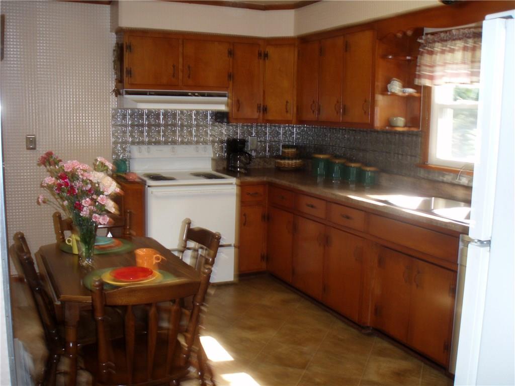 102 Engle Road Industry, PA 15052 - Photo 3 of 17