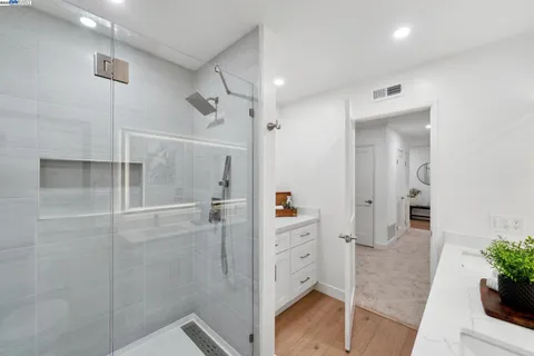 $500,000 | 4033 Terra Granada Drive, Unit 5C, Walnut Creek, CA 94595