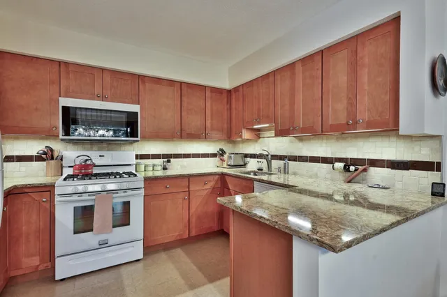 $445,000 | 11 Blueberry Ledge Ridge, Unit L3, Plymouth, VT 05056