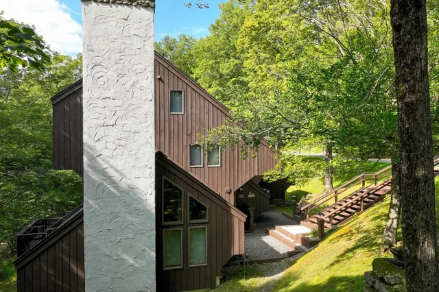 $445,000 | 11 Blueberry Ledge Ridge, Unit L3, Plymouth, VT 05056