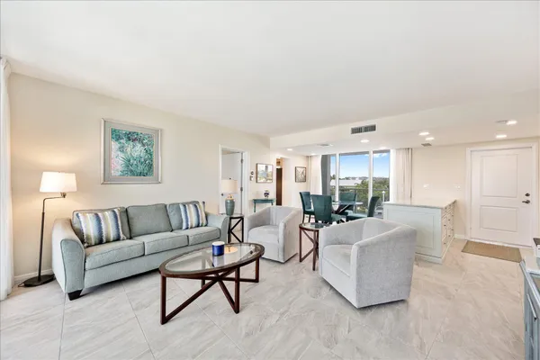 $8,000 | 1213 South Ocean Boulevard, Unit 2E, Delray Beach, FL 33483