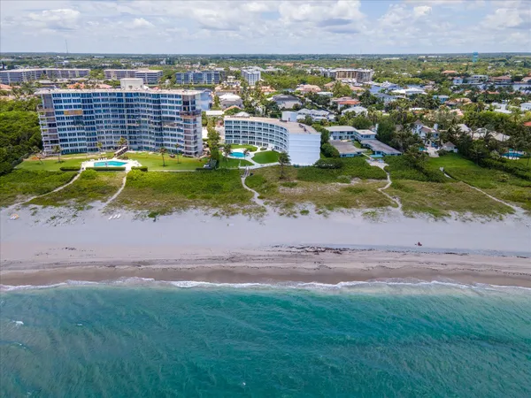 $8,000 | 1213 South Ocean Boulevard, Unit 2E, Delray Beach, FL 33483