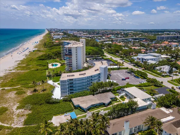 $8,000 | 1213 South Ocean Boulevard, Unit 2E, Delray Beach, FL 33483