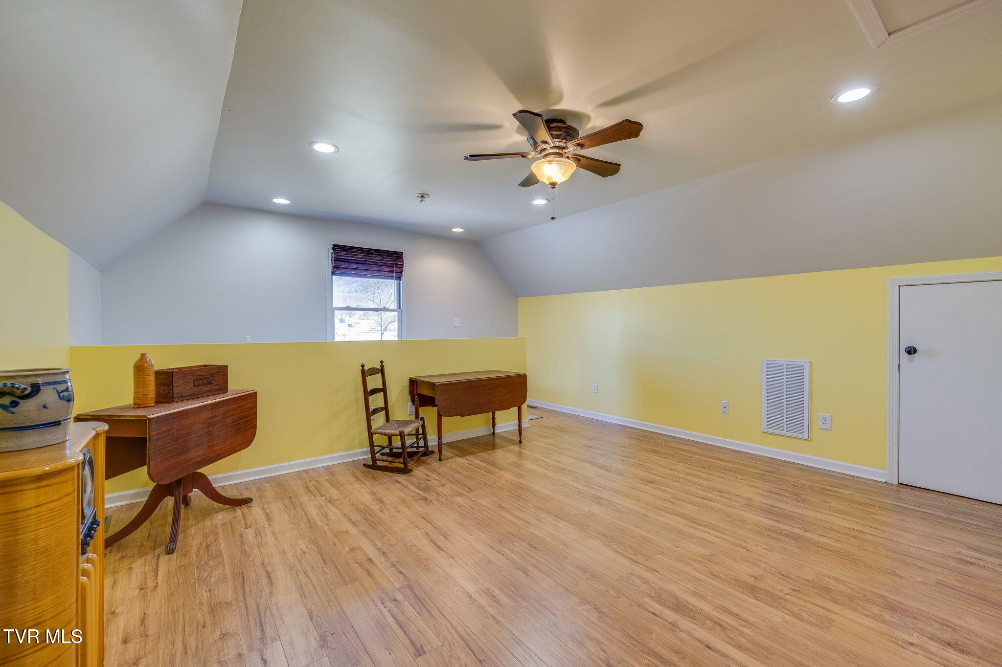 123 Simpson Road Church Hill, TN 37642 - Photo 42 of 66 041