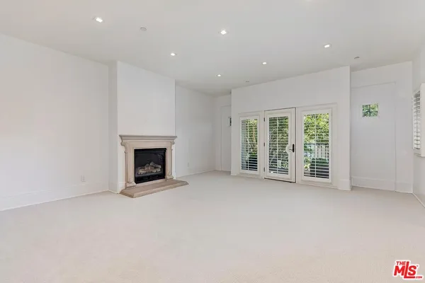 $8,750 | 133 South Spalding Drive, Unit 201, Beverly Hills, CA 90212