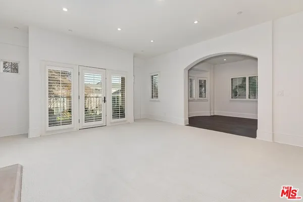 $8,750 | 133 South Spalding Drive, Unit 201, Beverly Hills, CA 90212