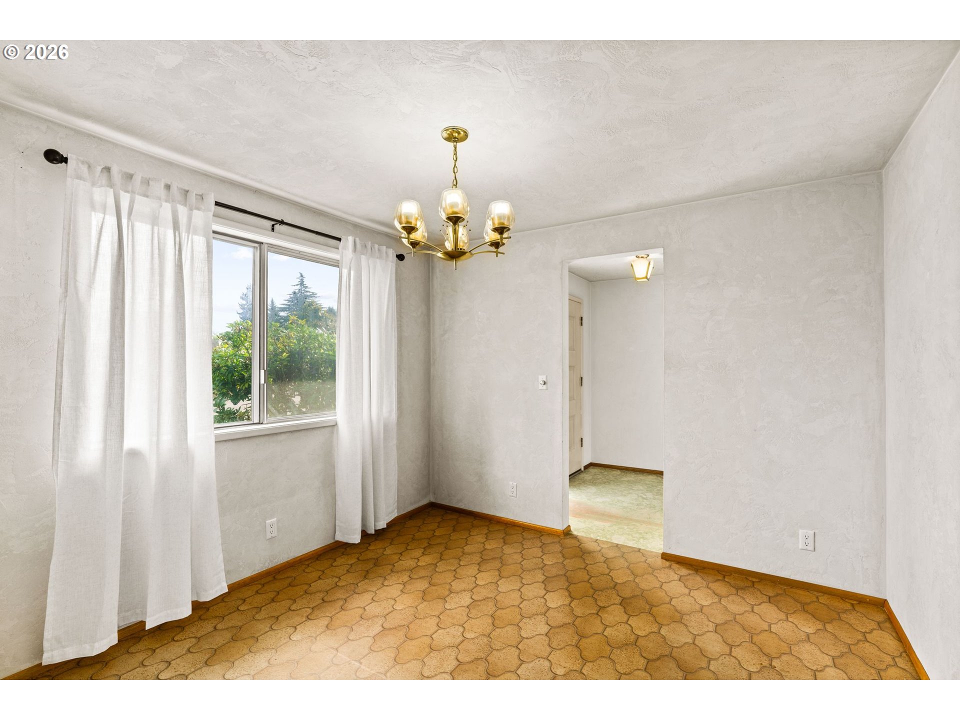 2434 North 14th Place Springfield, OR 97477 - Photo 13 of 27