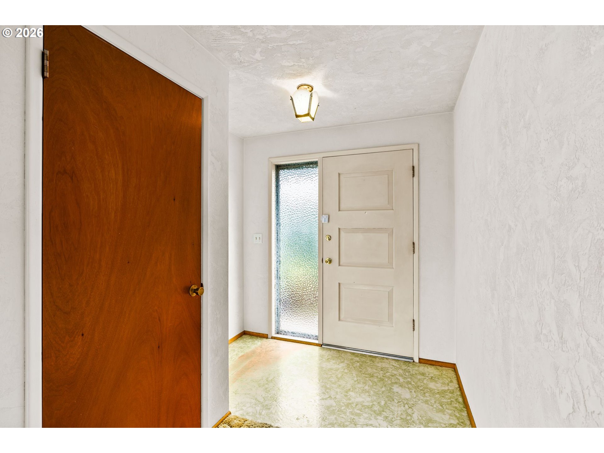 2434 North 14th Place Springfield, OR 97477 - Photo 4 of 27