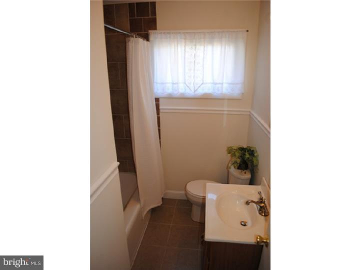741 Chapel Road Glenside, PA 19038 - Photo 15 of 24 Gallery Image 15