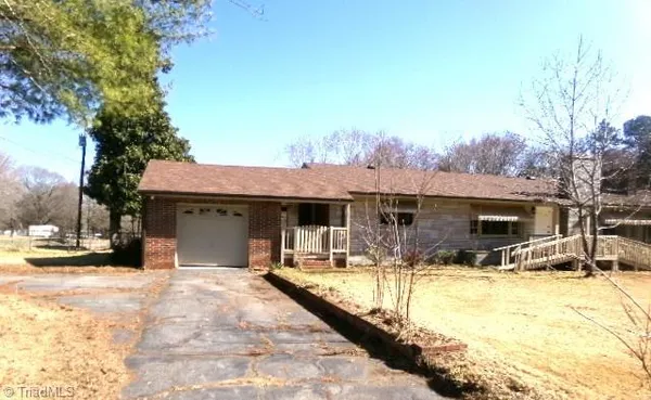 $149,900 | 912 Friendly Road, Eden, NC 27288