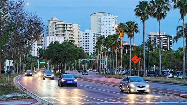 $20,000 | 35 Watergate Drive, Unit 806, Sarasota, FL 34236