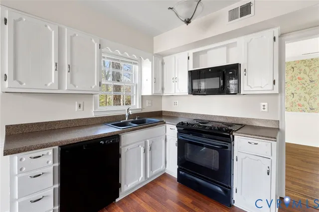 $425,000 | 12924 Glengate Road, Midlothian, VA 23114