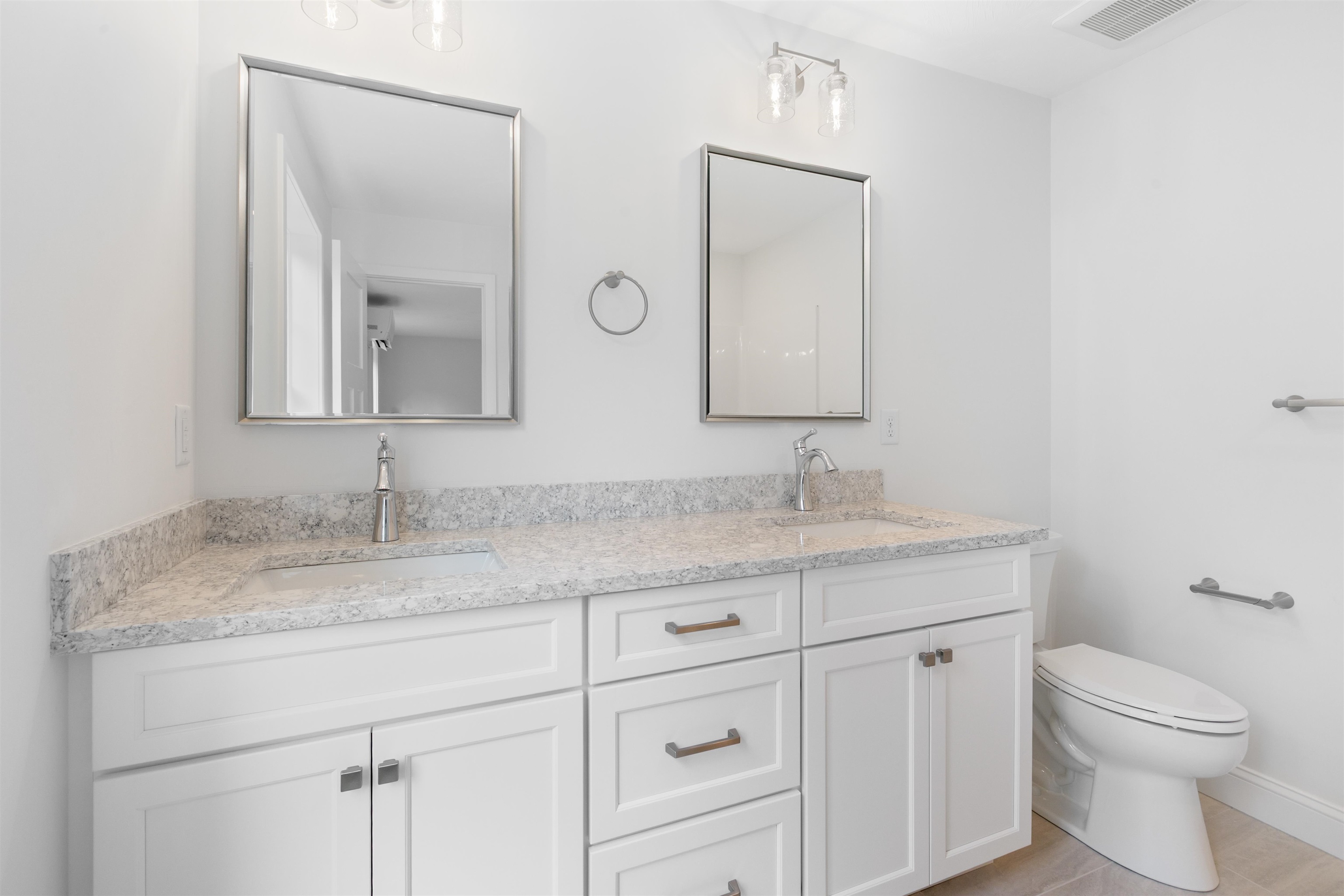 1152 Bridge Street Pelham, NH 03076 - Photo 24 of 44