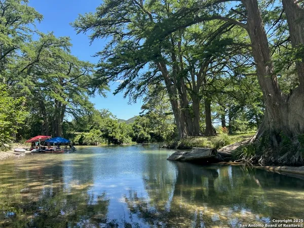 $345,000 | 143 Taff, Leakey, TX 78873