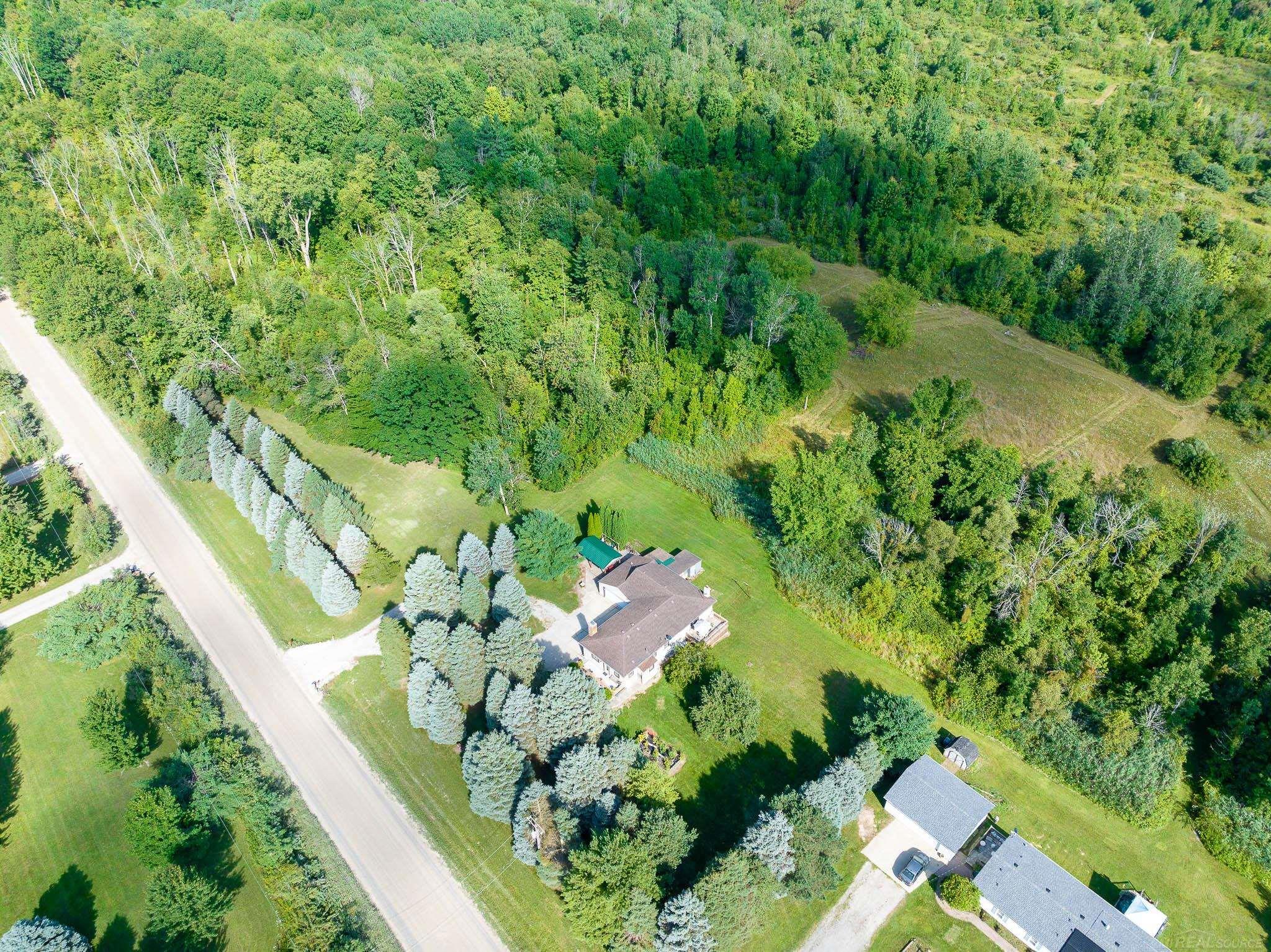 6945 Gardner Line Road Lexington, MI 48450 - Photo 10 of 52