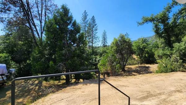 $349,999 | 55062 Oak Crest Court, Wishon, CA 93669