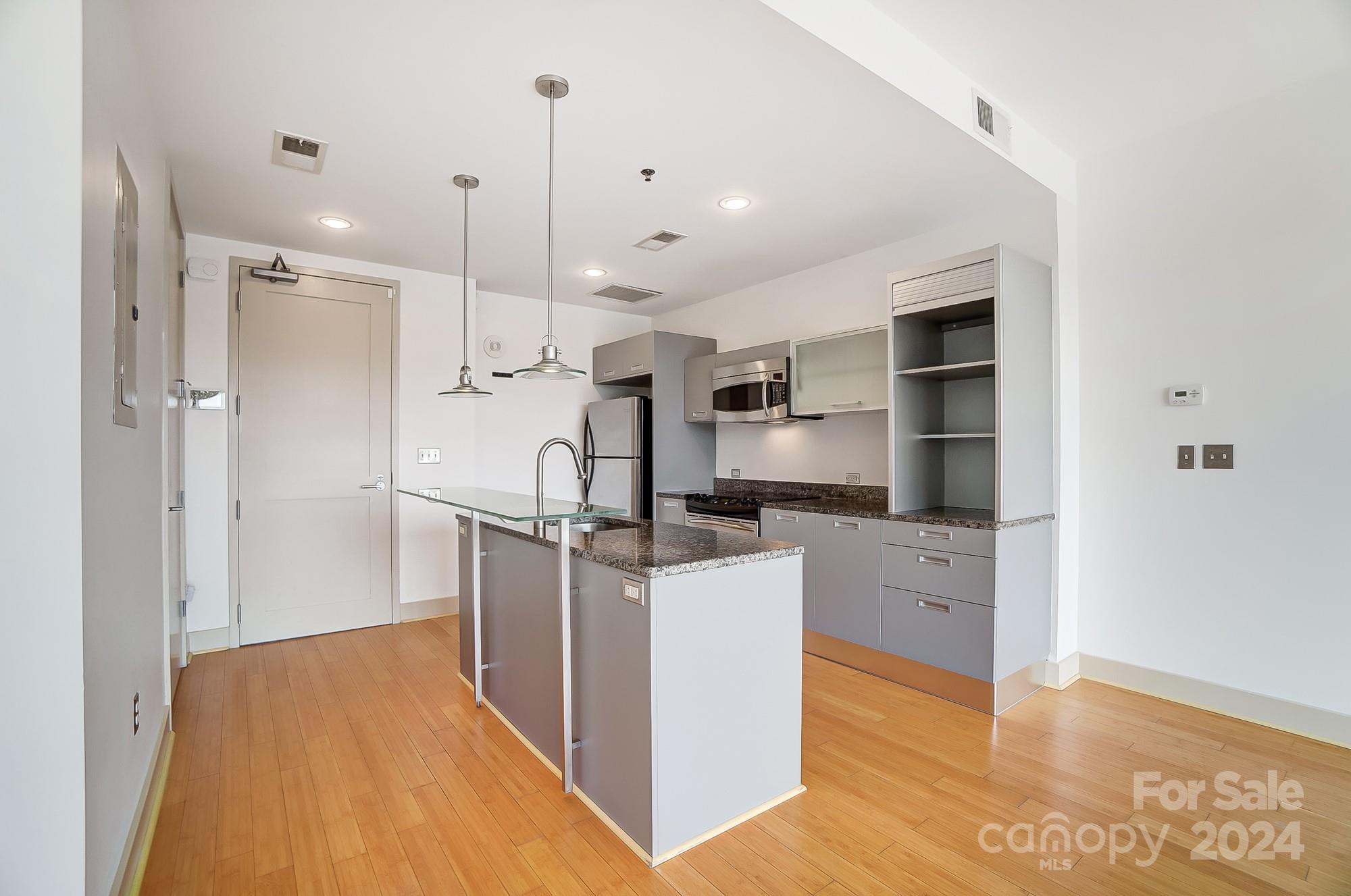 1133 Metropolitan Avenue, Unit 604 Charlotte, NC 28204 - Photo 17 of 39