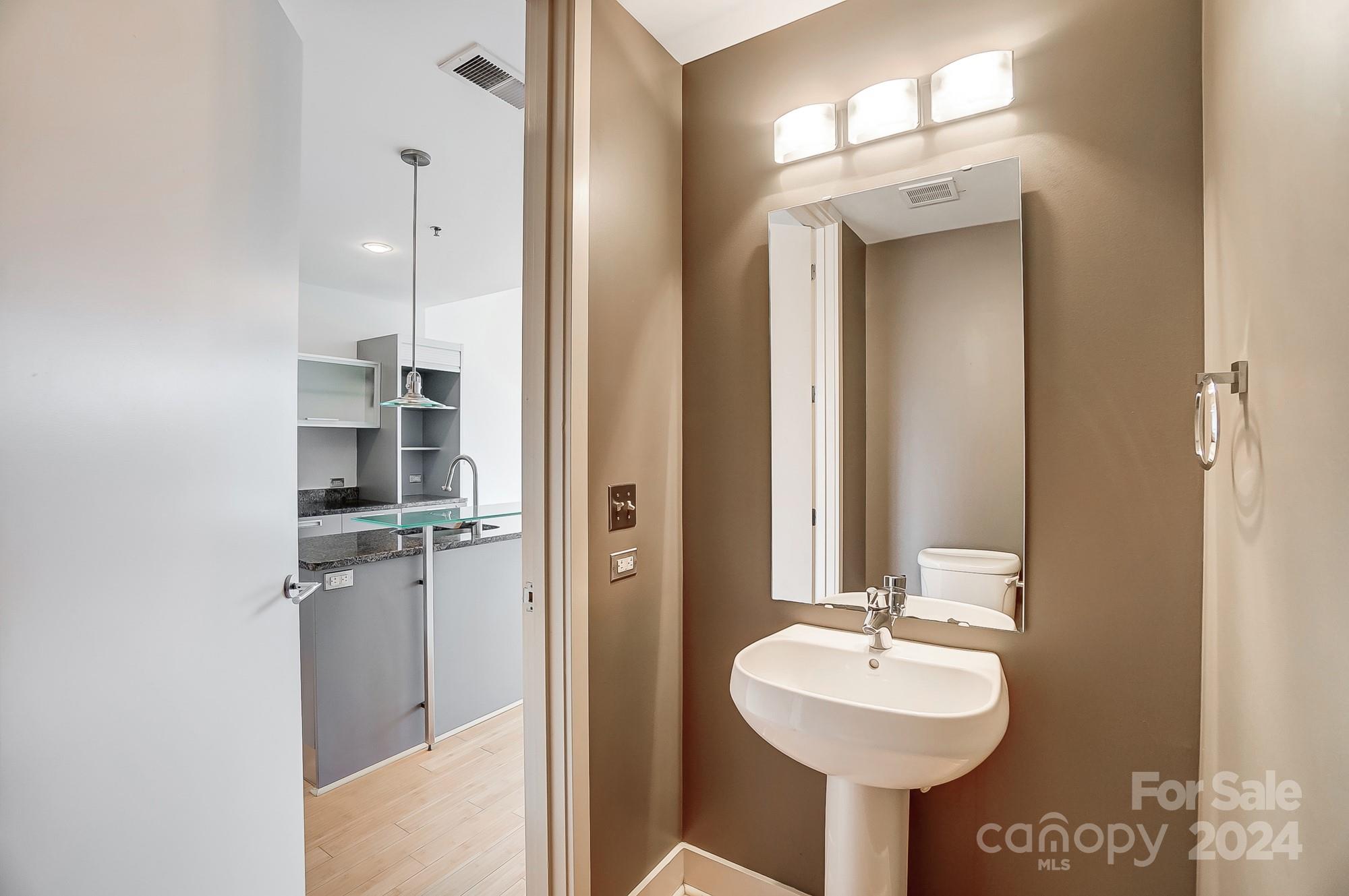 1133 Metropolitan Avenue, Unit 604 Charlotte, NC 28204 - Photo 27 of 39