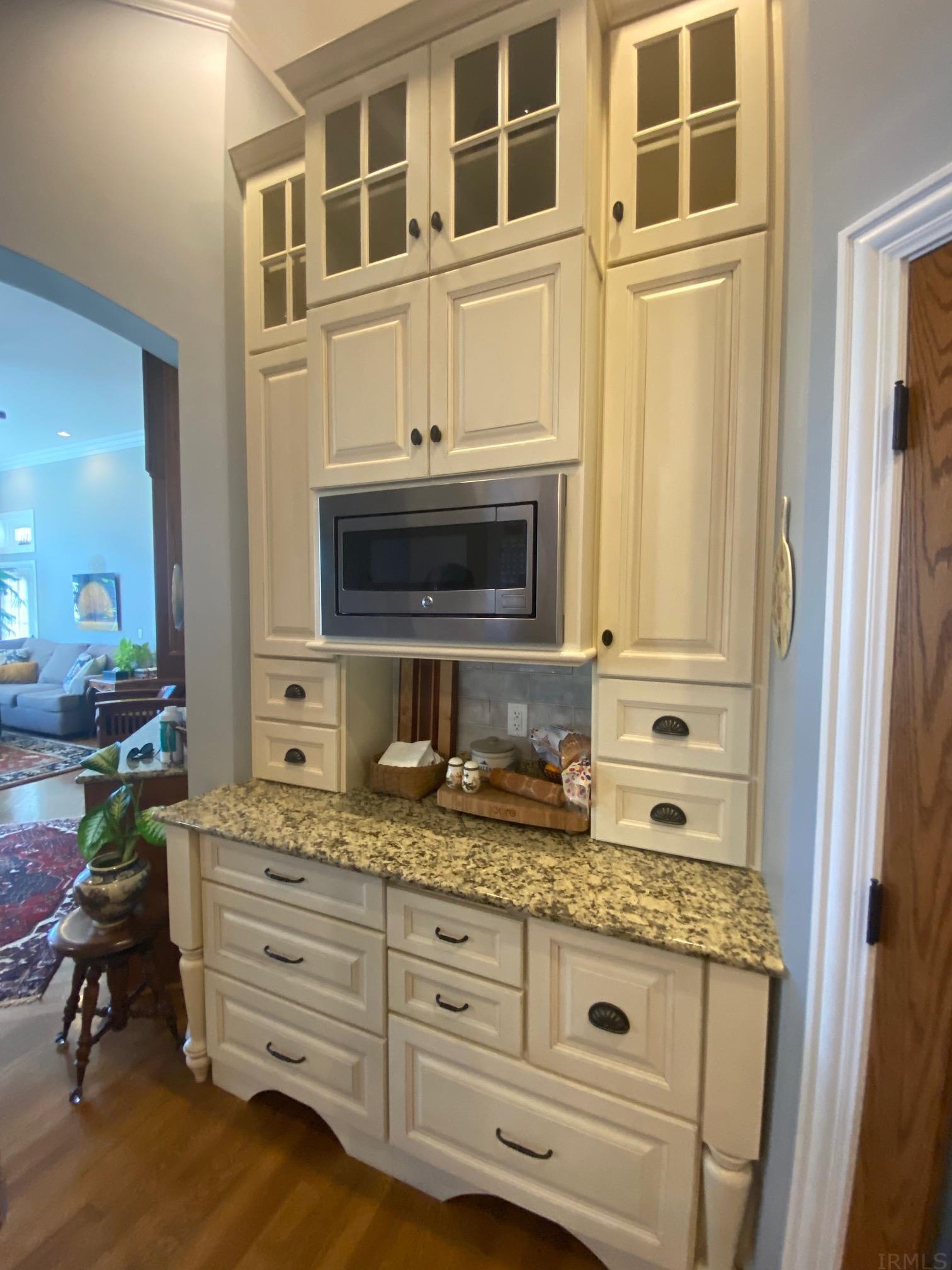 910 North Madison Street Bloomington, IN 47404 - Photo 10 of 18