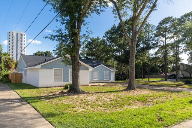 $3,000 | 500 Shirleen Drive, Pasadena, TX 77586