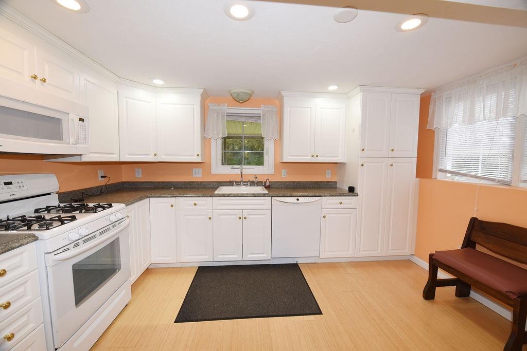 16 Woodbine Road Marshfield, MA 02050 - Photo 7 of 27 Gallery Image 7