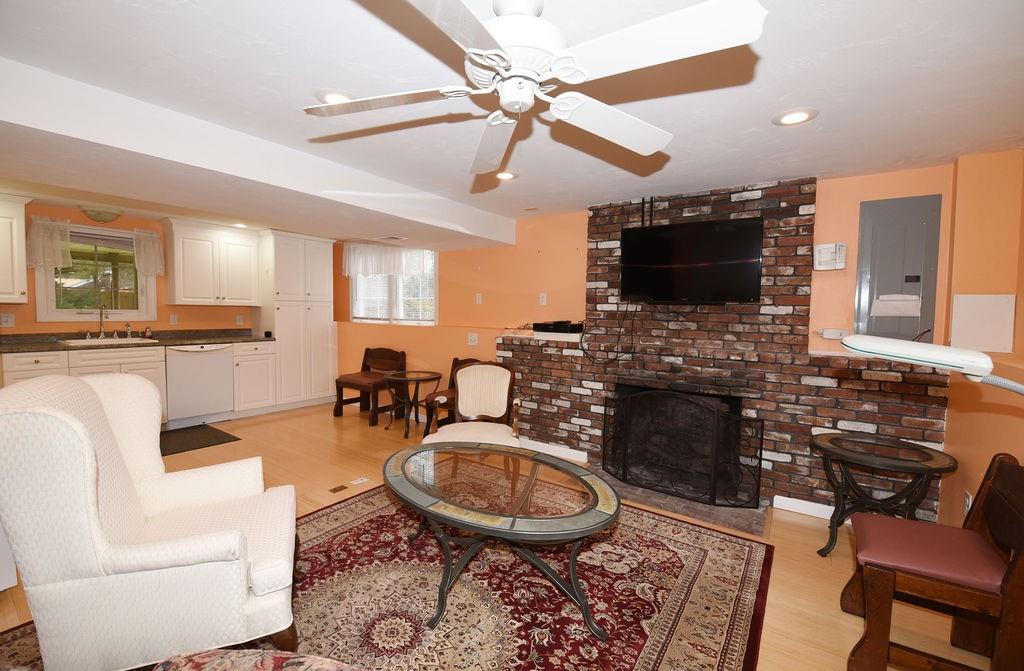 16 Woodbine Road Marshfield, MA 02050 - Photo 9 of 27 Gallery Image 9