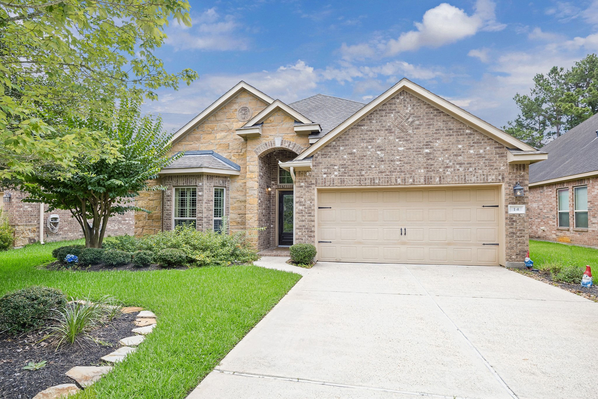 14 Tallgrass Way Spring, TX 77389 - Photo 1 of 31