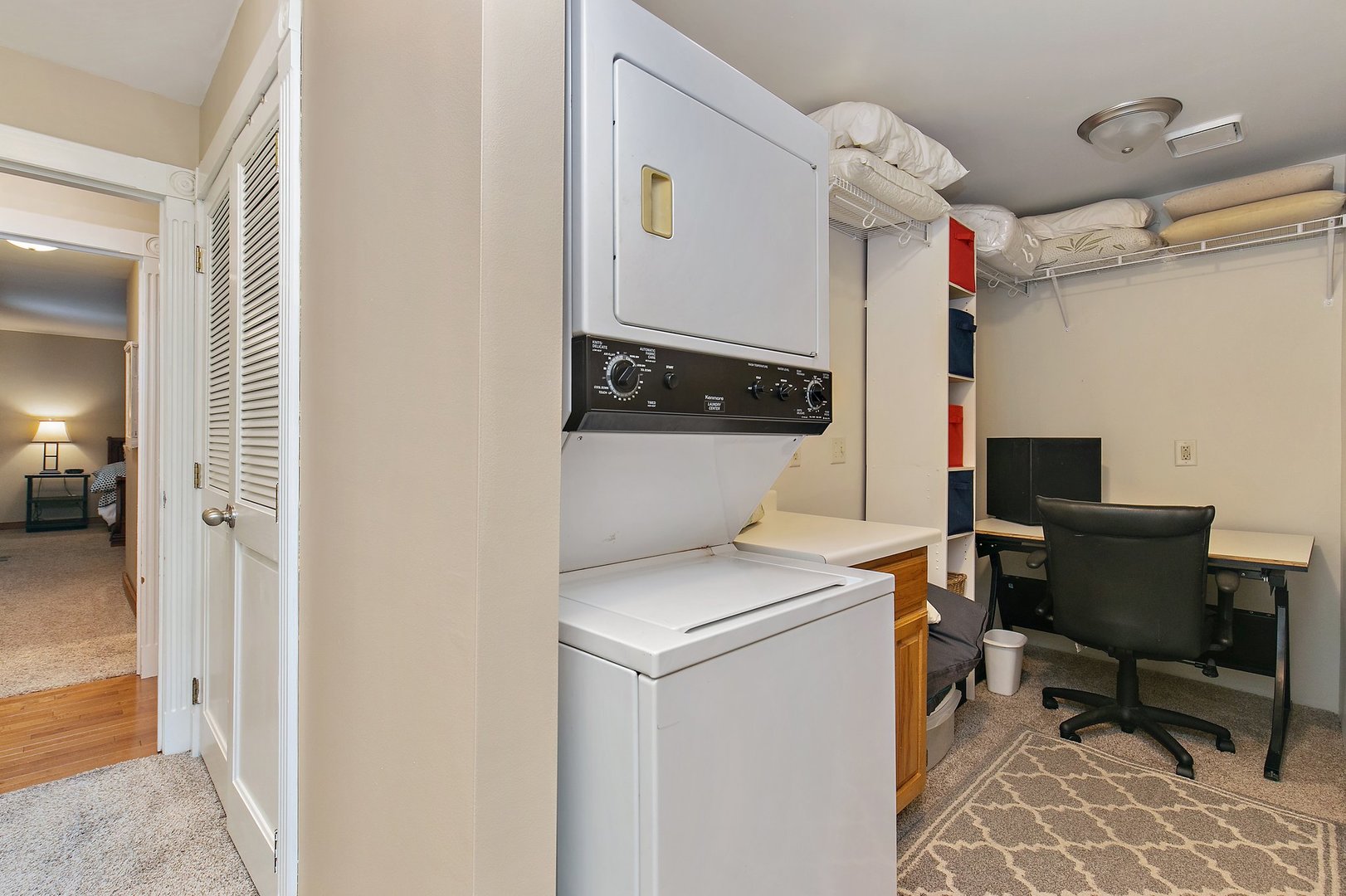 606 Old Hunt Road Fox River Grove, IL 60021 - Photo 17 of 35 a utility room with dryer and washer