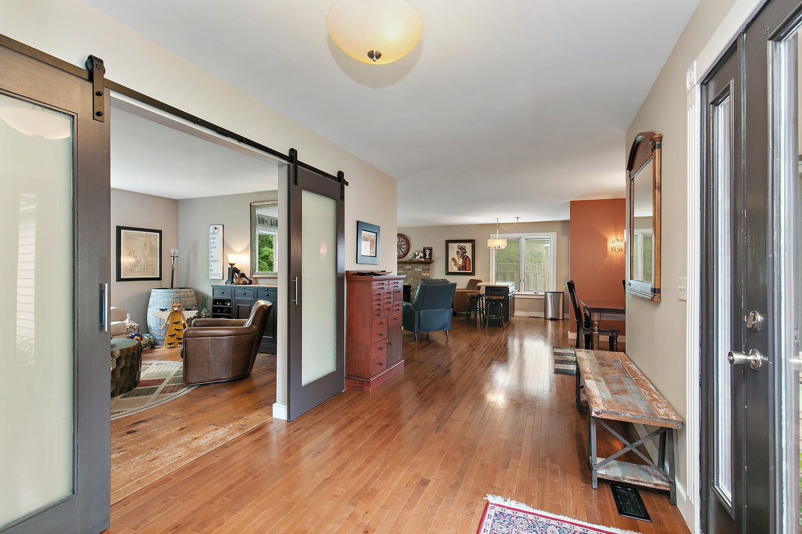 606 Old Hunt Road Fox River Grove, IL 60021 - Photo 3 of 35 a living room with furniture and a wooden floor