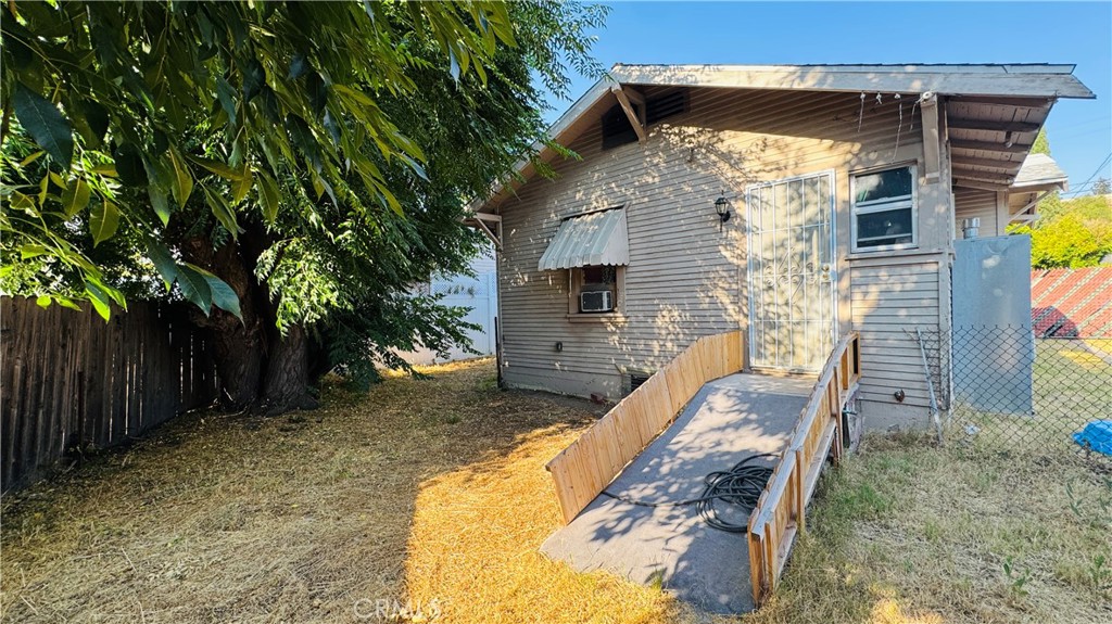 513 Hill Drive Glendale, CA 91206 - Photo 5 of 6