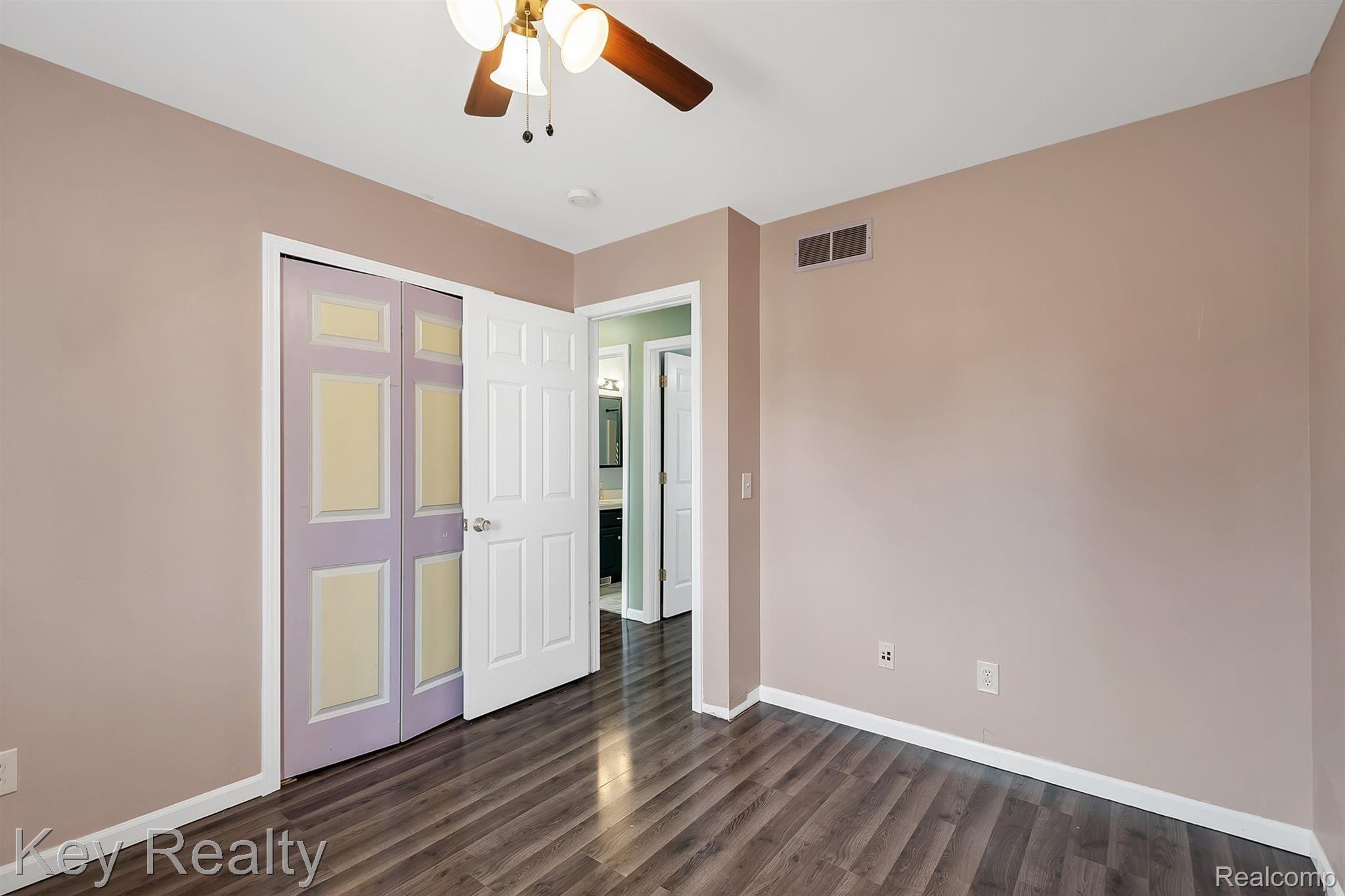 241 East Walnut Street Webberville, MI 48892 - Photo 21 of 41 21-241 E Walnut St-windowstill-real.jpg