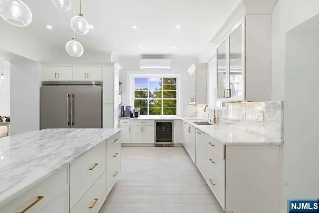 $22,500 | 394 East Palisade Avenue, Englewood, NJ 07631