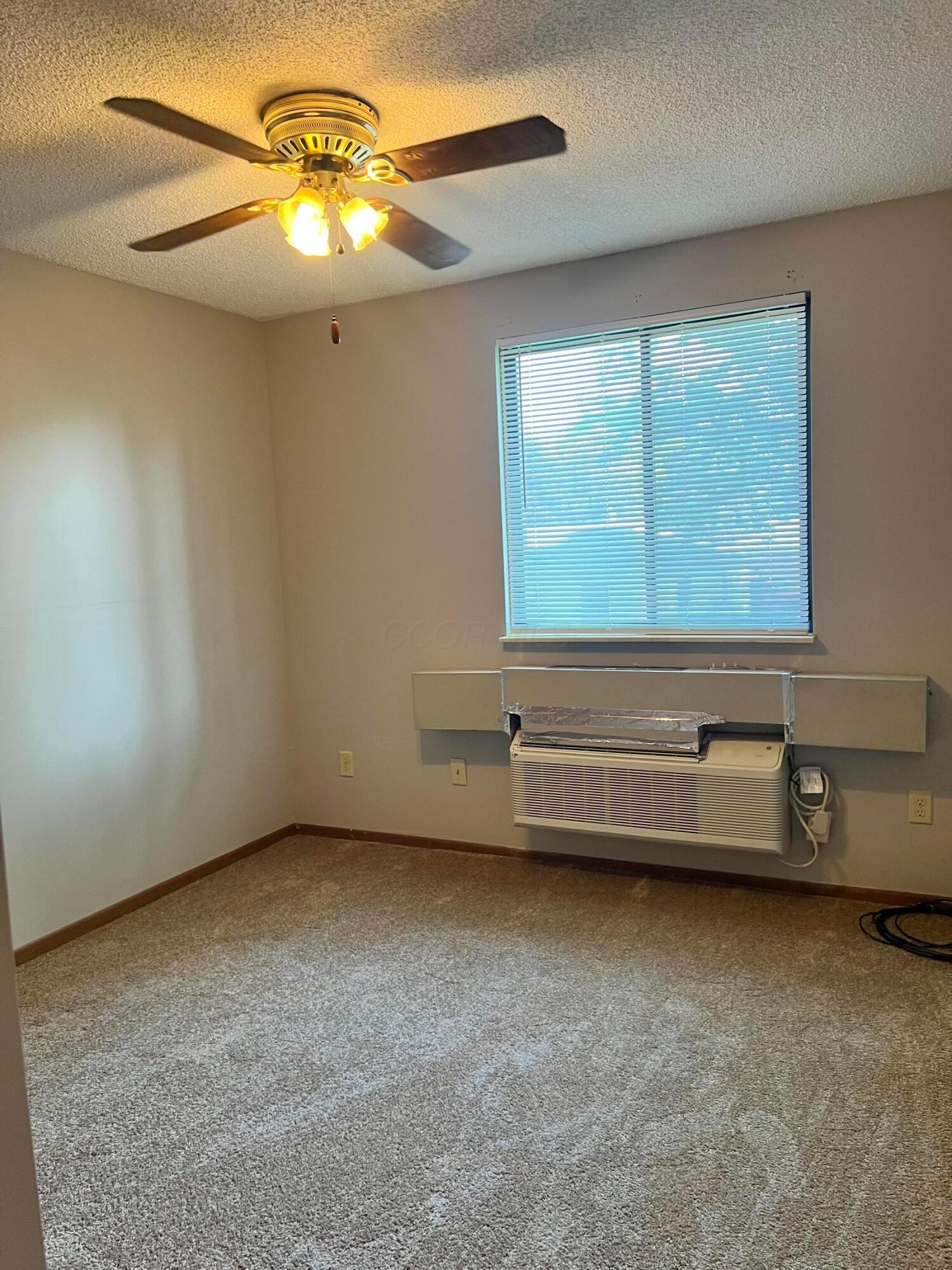 4145 Karl Road, Unit 4222 Columbus, OH 43224 - Photo 9 of 12 IMG_1979