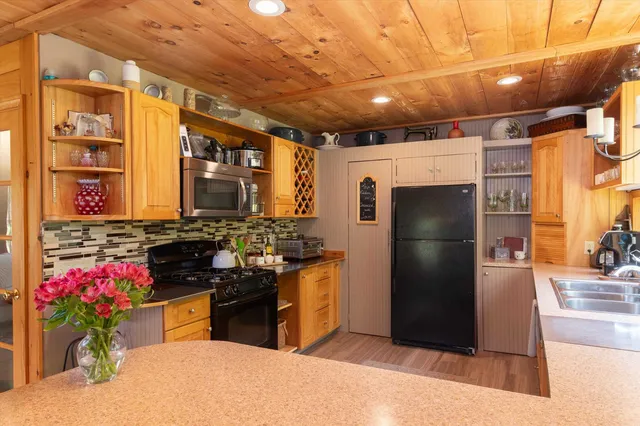 $594,000 | 1057 Quarry Road, Chester, VT 05143