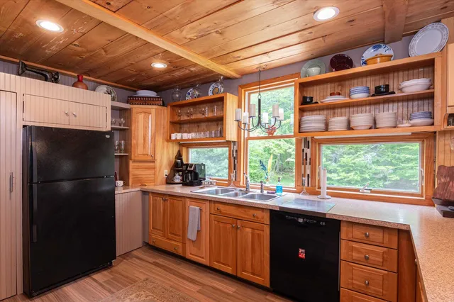 $594,000 | 1057 Quarry Road, Chester, VT 05143